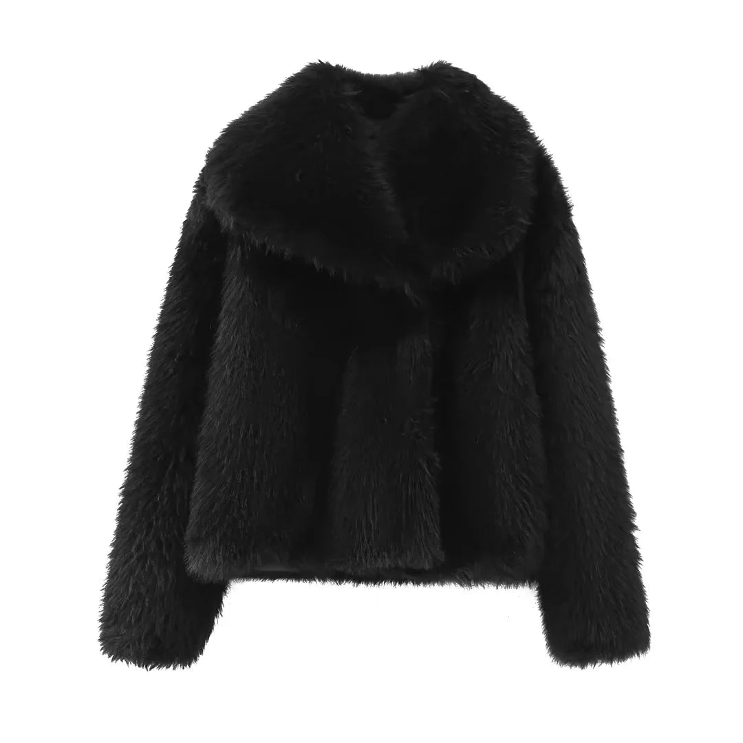 ☁️ The Soft Luxe Faux Fur Jacket
